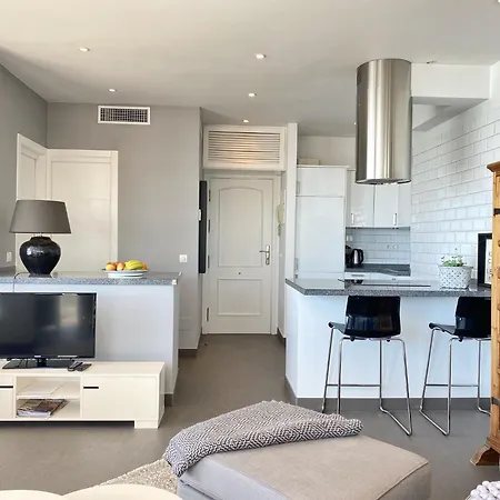 Valdecantos Marina Apartment Marbella