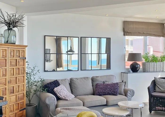 Valdecantos Marina Apartment Marbella