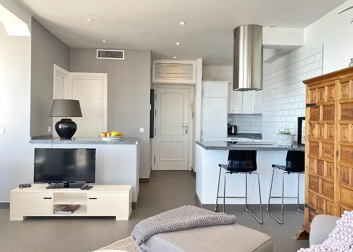 Valdecantos Marina Apartment Marbella
